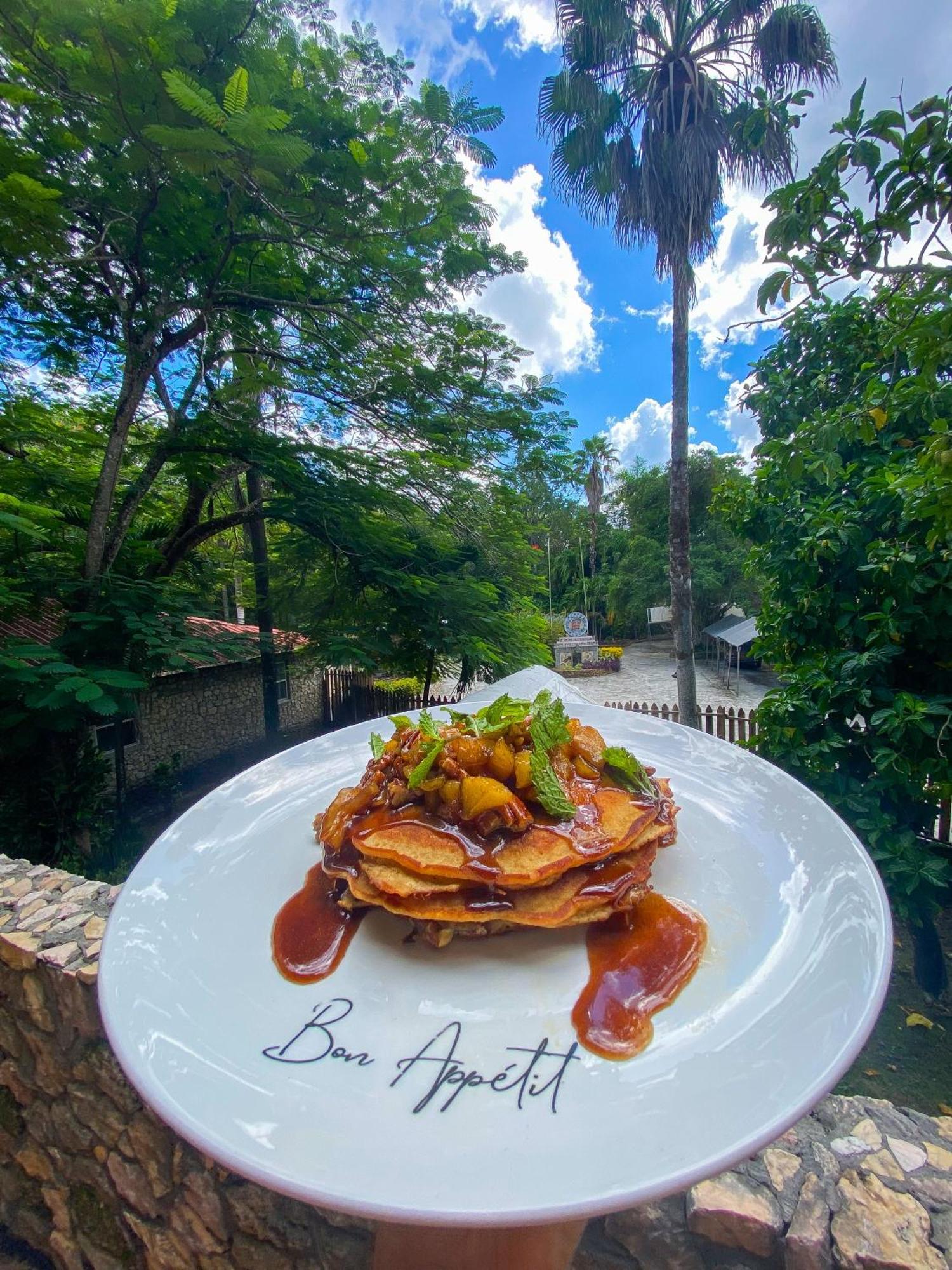 The Mayan Garden Orange Walk Town ภายนอก รูปภาพ